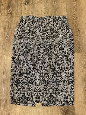 Cato Damask Print Pencil Skirt Size 8 Black Cream Knee Length Stretch Classic